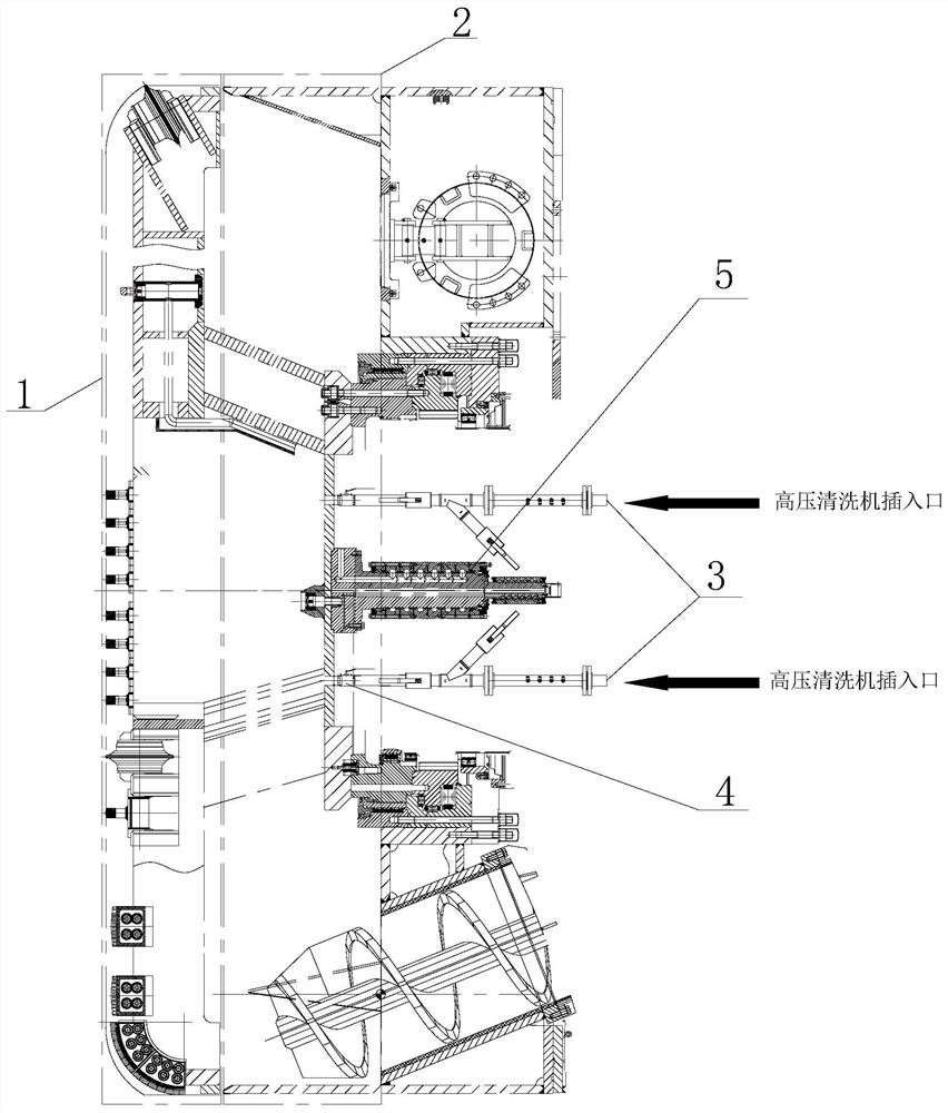 Device for preventing and treating cutterhead mud cakes in strong weathered red sandstone stratum and method