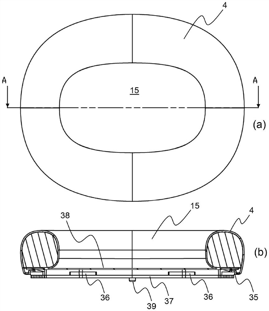 Earphone with magnetic attachment means for corresponding ear pads