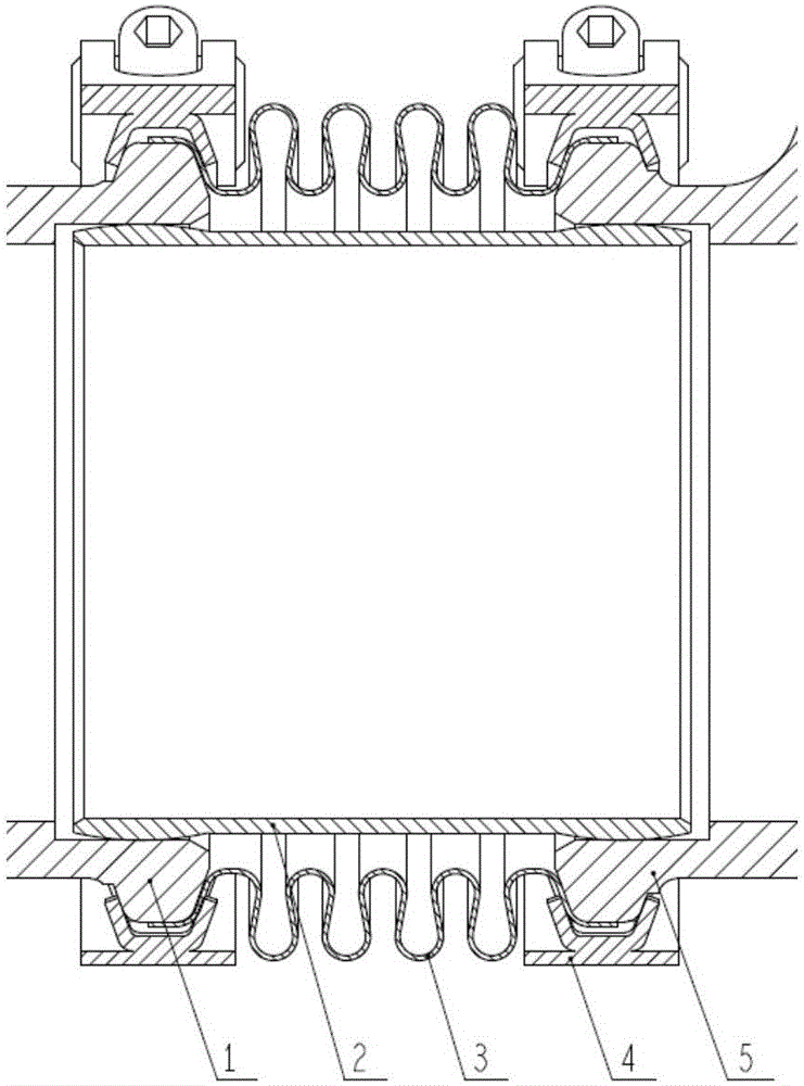 Adjustable diesel engine exhaust pipe connecting device