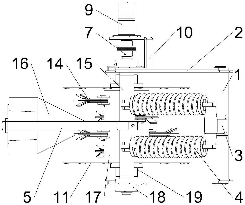 Differential speed stubble breaking type belt cleaning device