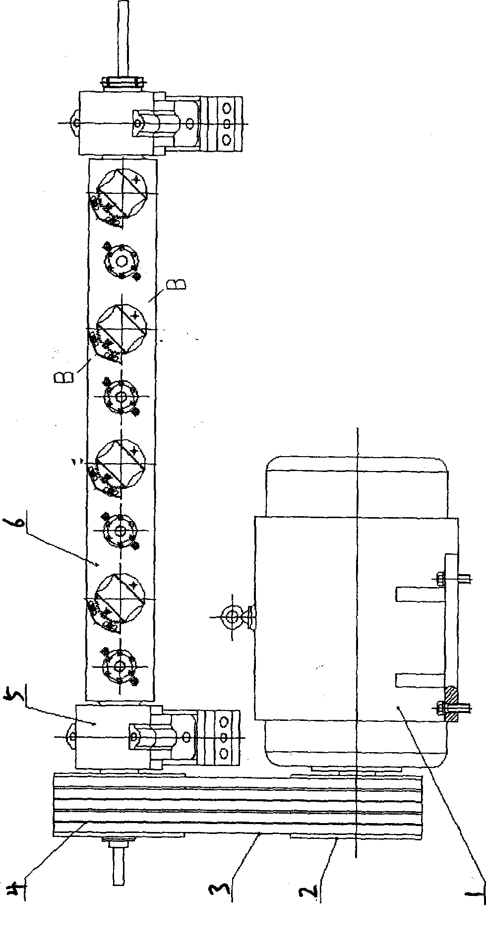 Rotating-hoop web-roll type straightener of a straightening cutting machine and straightening method thereof