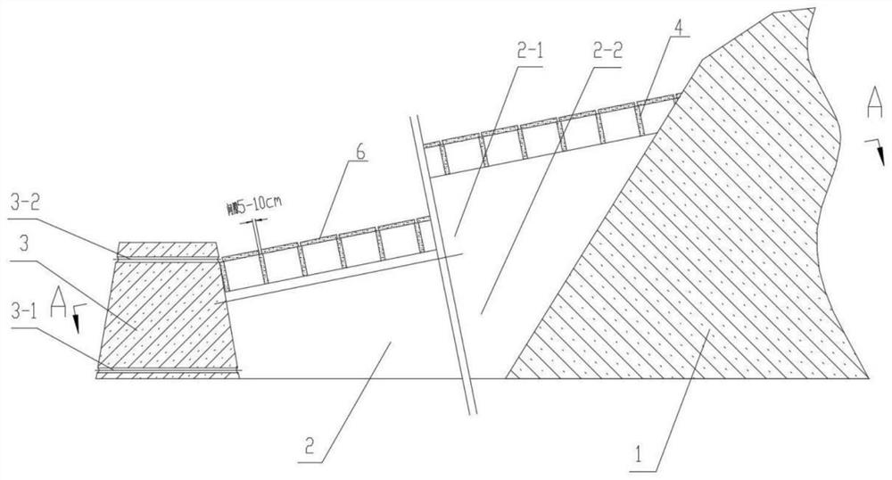 Molybdenum ore tailing sand reinforcing and anti-seepage method and building structure