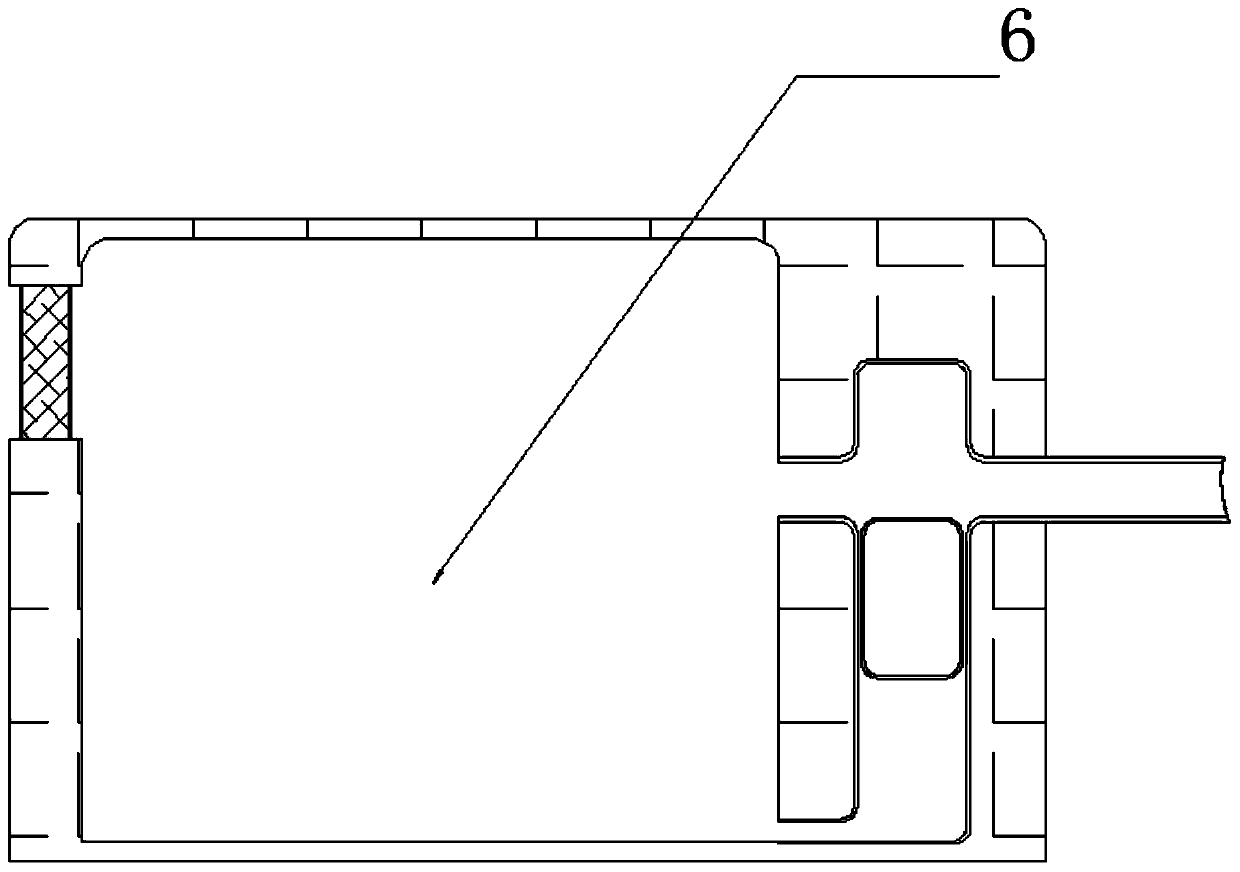 Device using insect weight to achieve automatic cleaning, drying and liquid pesticide supplementing