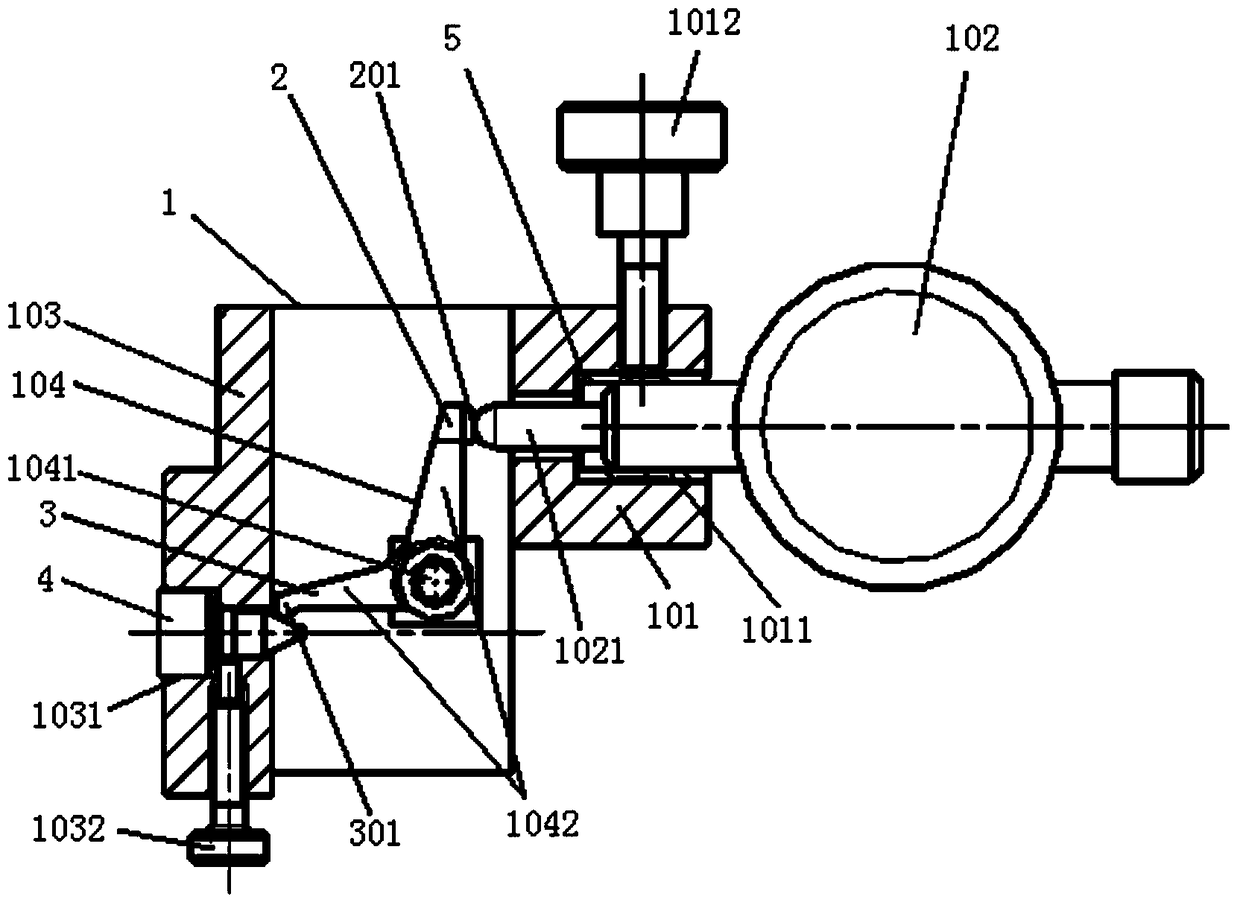 Apparatus and method for measuring the diameter of a given section of a conical part of a fuel nozzle