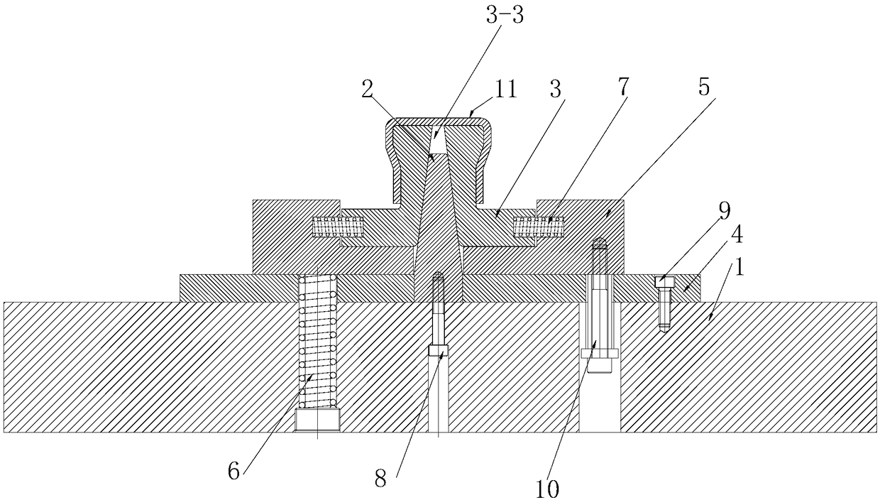 Material returning structure used for progressive die U-shaped sheet metal part, material returning method and application