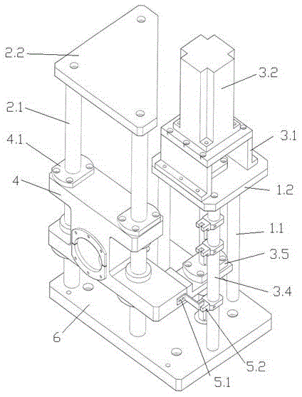 Tray pressing and turning device