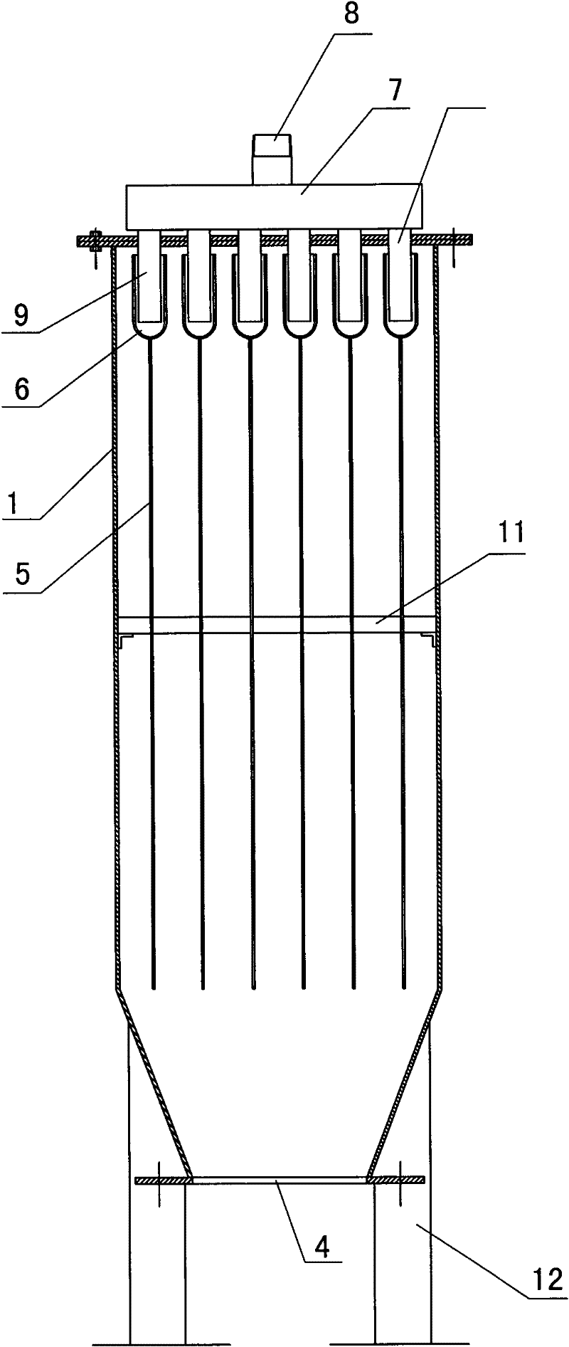 Laminar flow condenser for thermal decomposition and liquidation of biomass