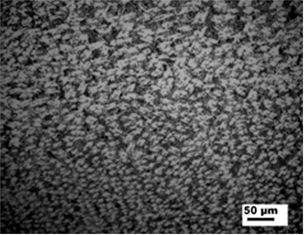 A wear-resistant surfacing alloy containing Si and Cr composite ceramic phases and its preparation process