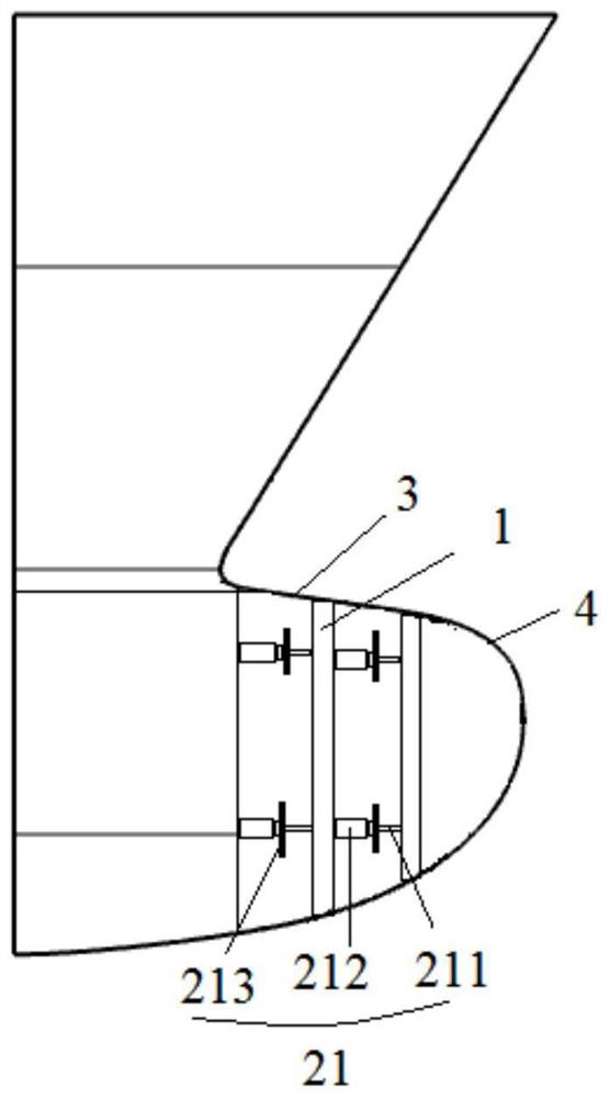 Self-adaptive deformation ship bulbous bow and deformation method thereof