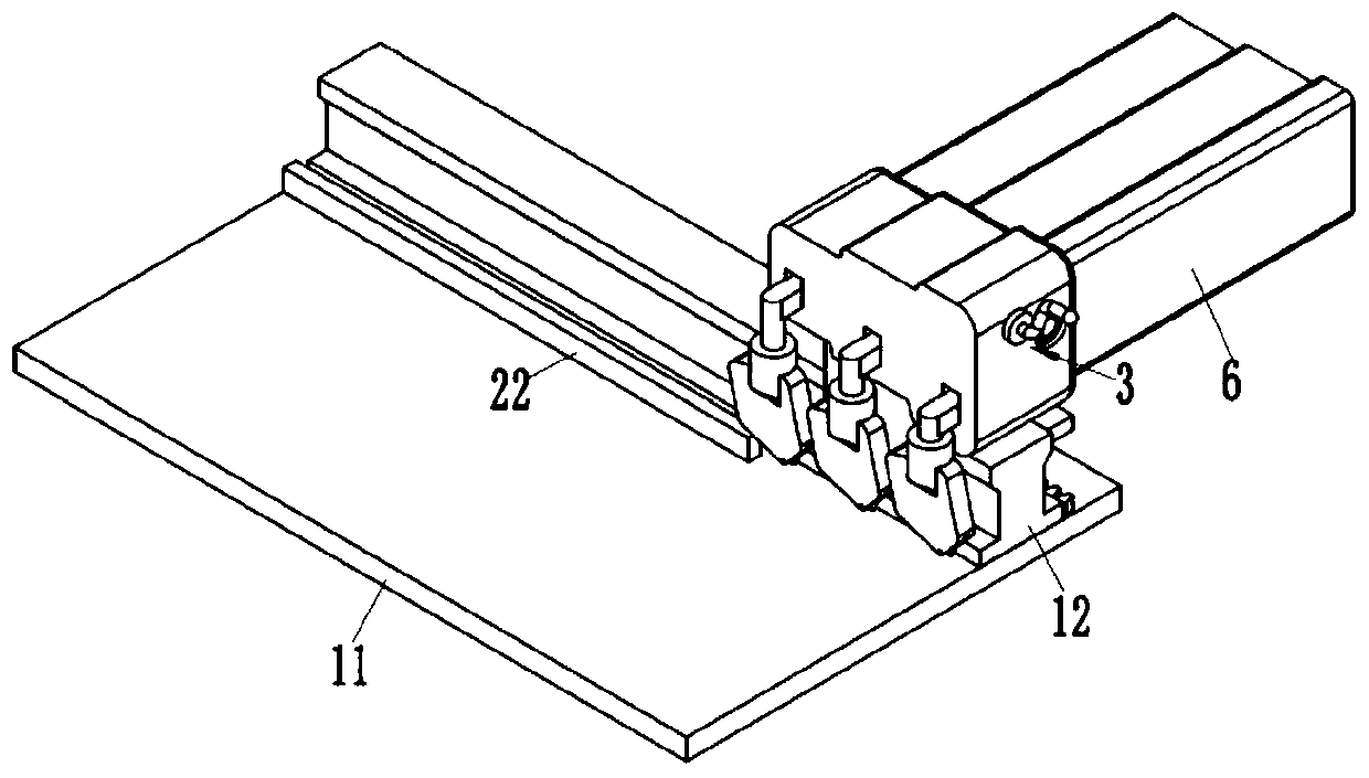 Interval-adjustable automatic micro-scribing glass cutting device