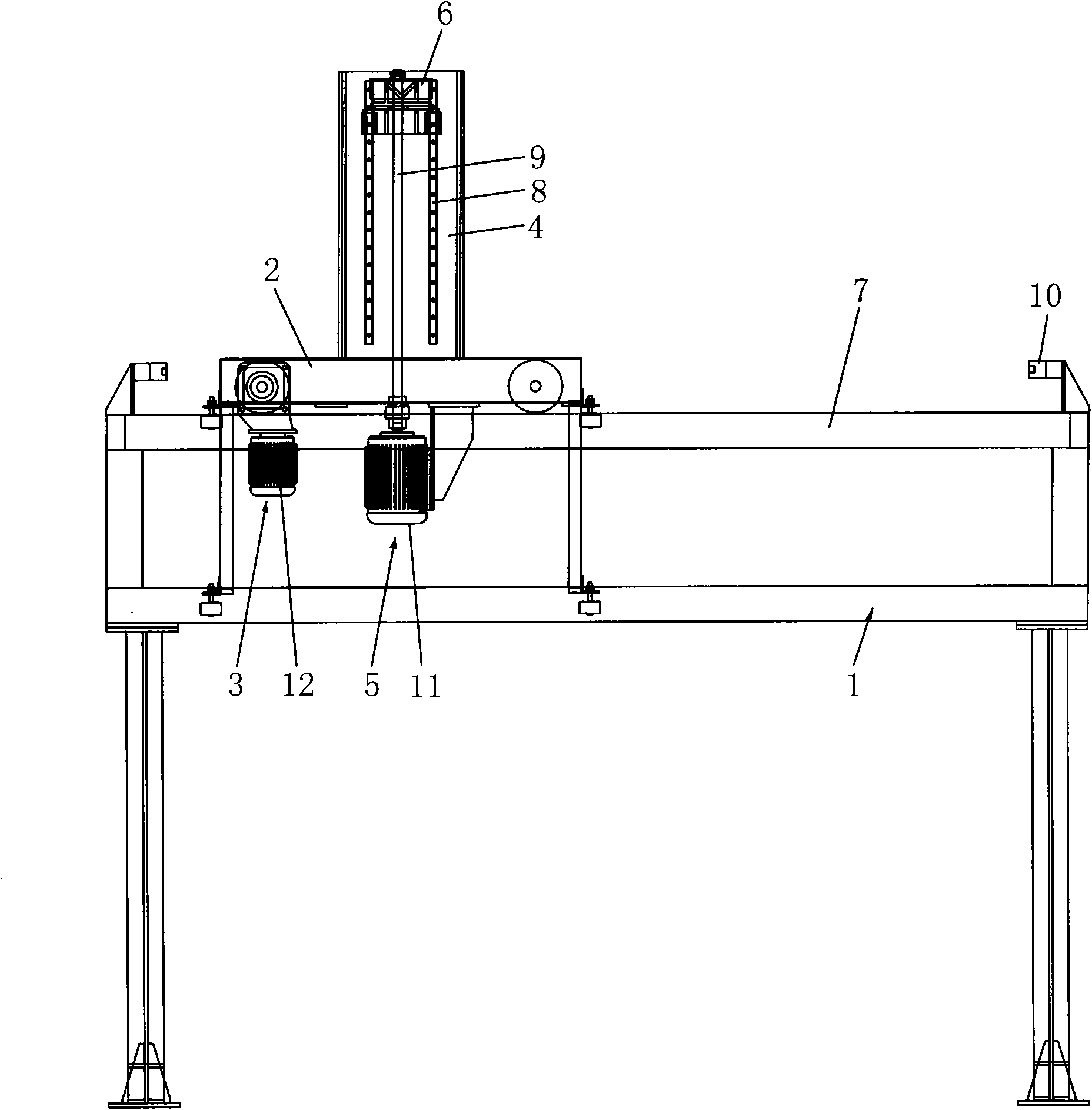 Rotationally hanging device for small spraying equipment
