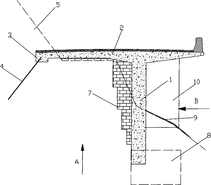 Integral type T-shaped outer cantilever roads and construction method thereof