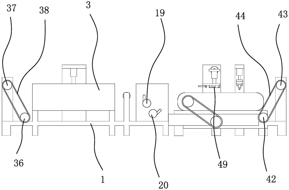 Dyeing device in denim fabric machining device