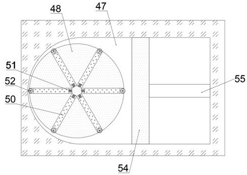 Extruding machine facilitating adjusting compression strength