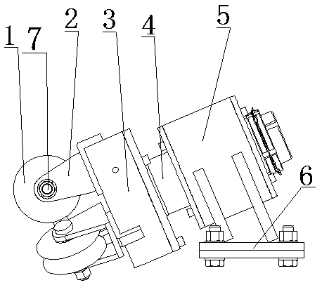 Shaping device for correcting roundness of split conductor