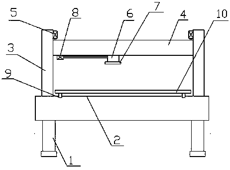 Thermal compressing machine with movable thermal compressing head