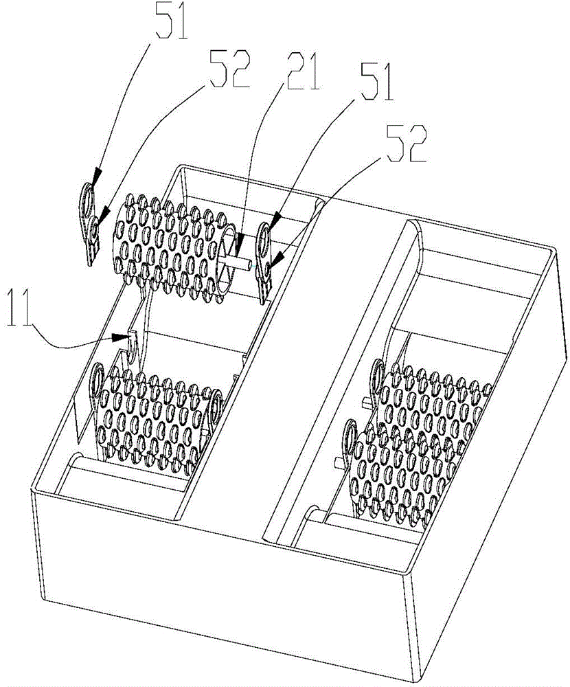 Foot bath apparatus with conveniently detached massaging foot wheels