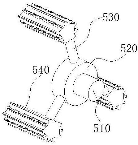 Lithium iron phosphate battery crushing device and crushing method