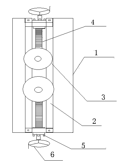 Adjusting device for feeding frame of bridge plate flatting machine