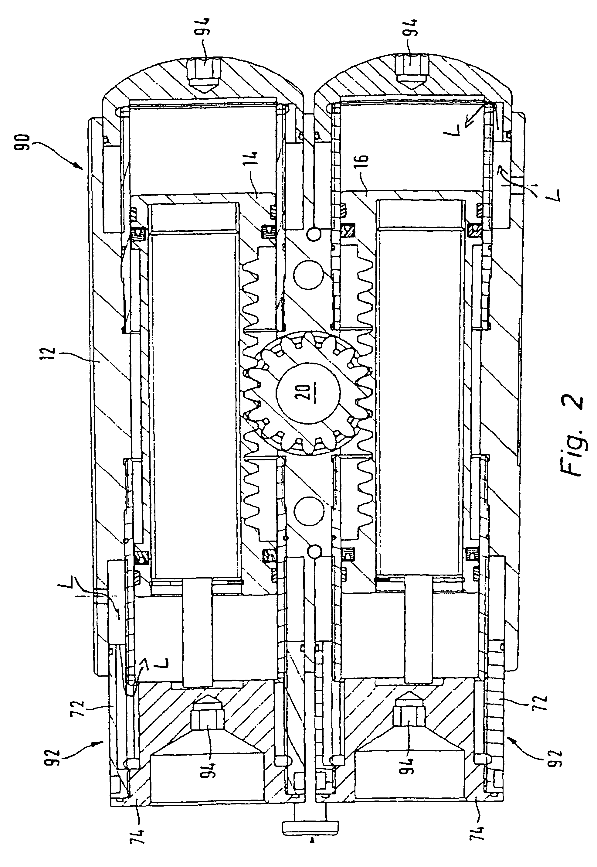 Rotary or pivoting device and connection module for a rotary or pivoting device