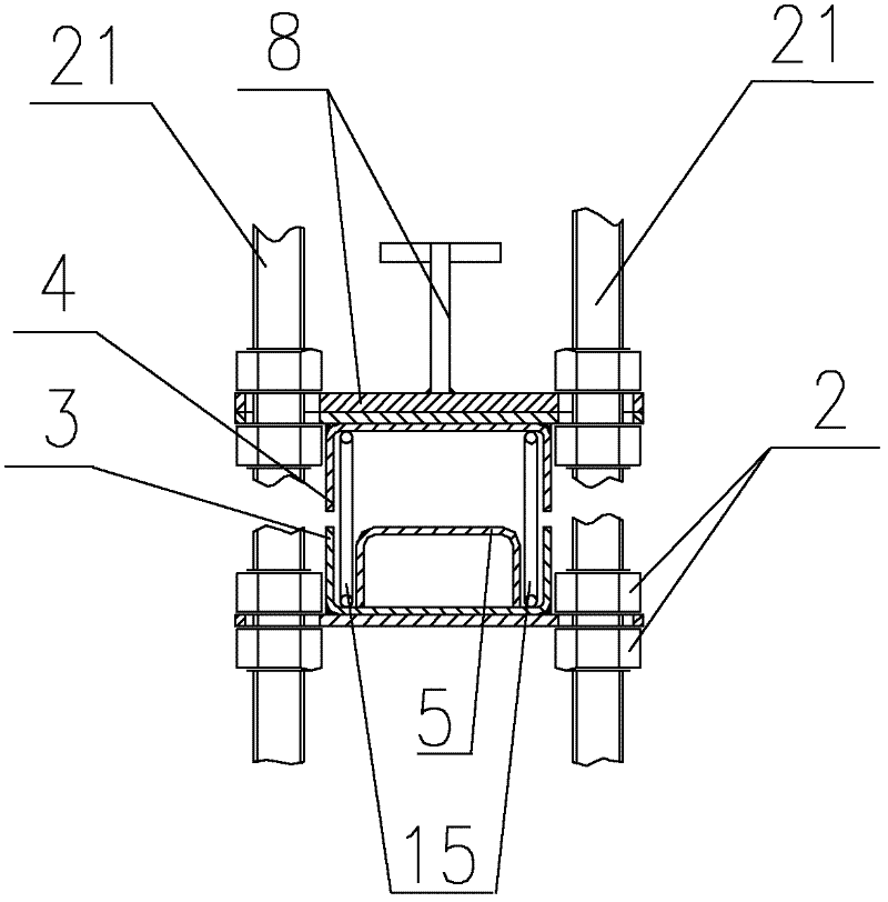 Adjustable side reinforcement support device mounted on triangular truss production line