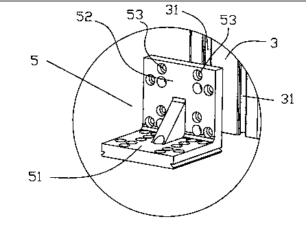 Three-direction displacement cargo transfer robot