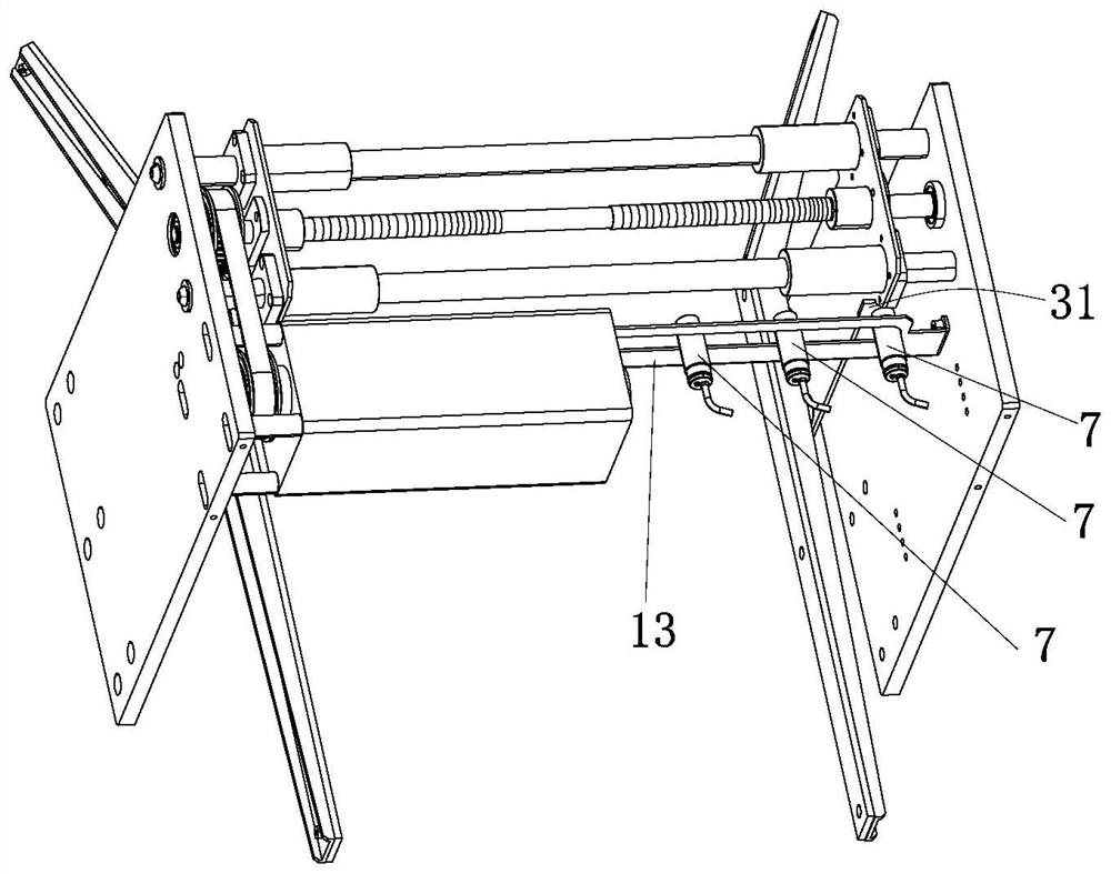 Device for guiding products on transmission line