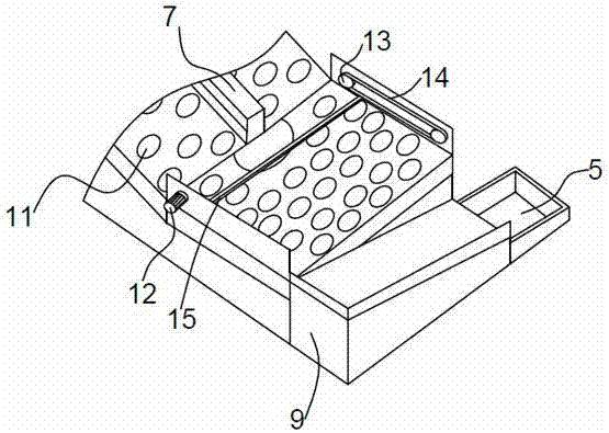 Separating device for fish and shrimps on boat