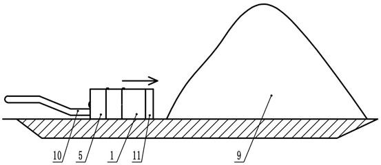 Conveyor for coal gangue feeding