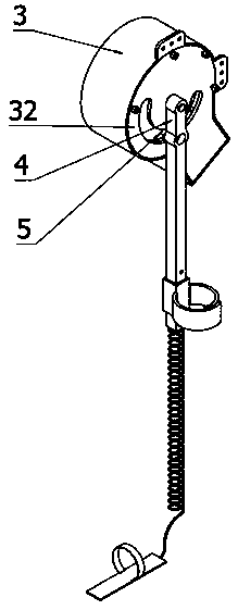 Wearable type assisted traveling device with adjustable step speed and self-adaptive step pitch