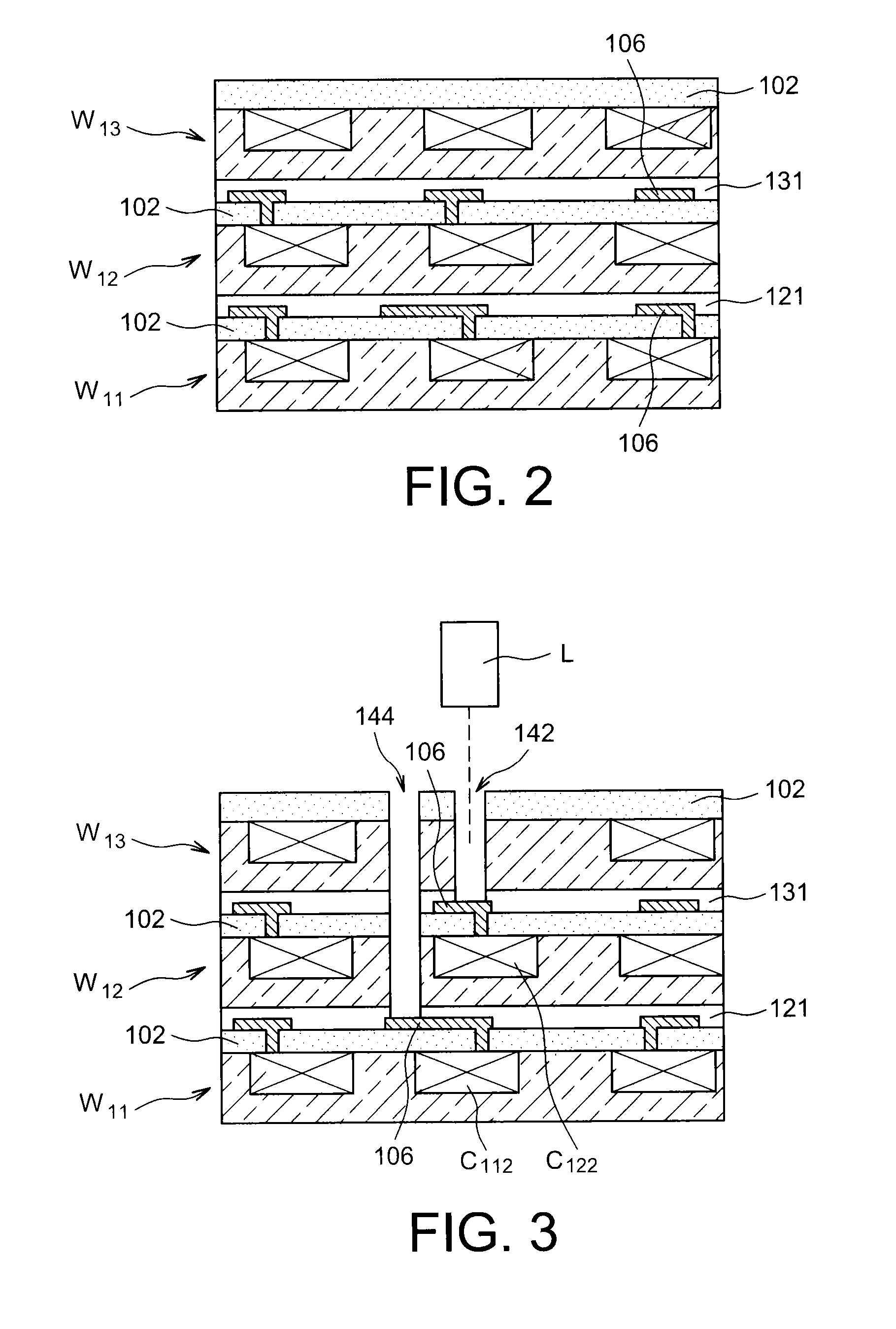 Interconnection of several levels of a stack of supports
for electronic components