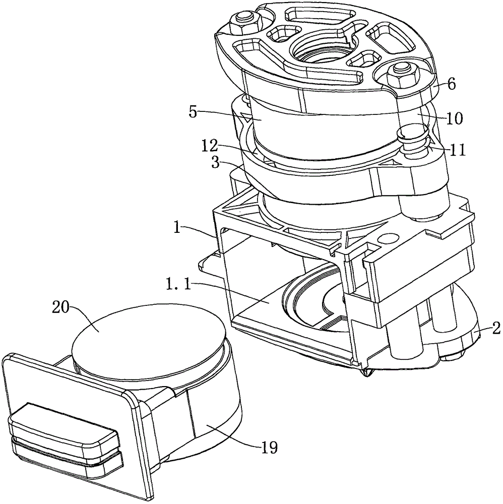 Capsule box set arrangement and extraction mechanism