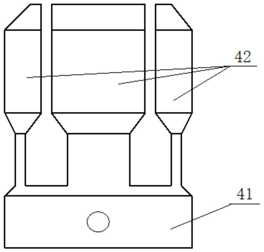 Automatic lens clamping device for optical spherical surface milling and grinding robot