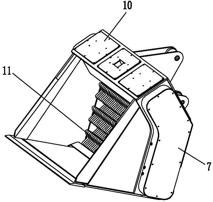 Screening and crushing bucket