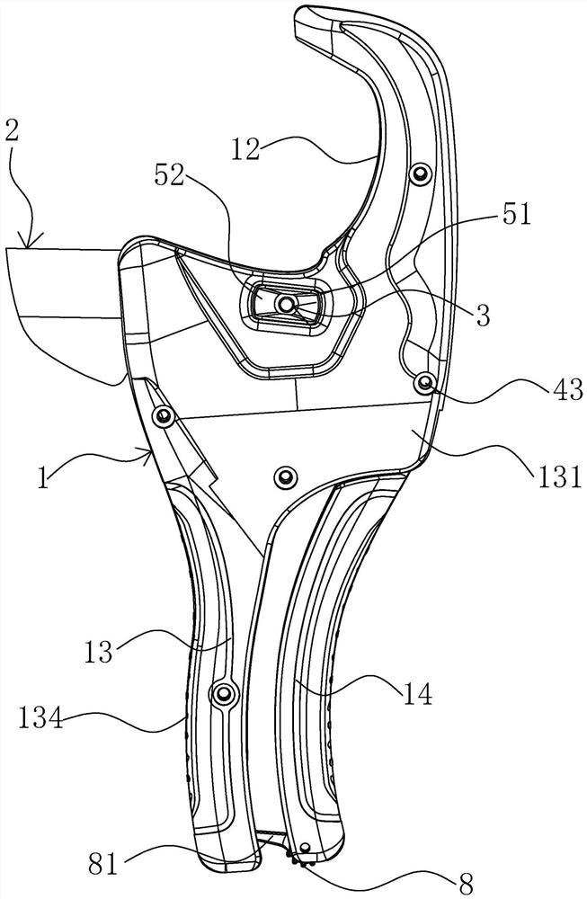 Tubular material cutter with blade easy to replace