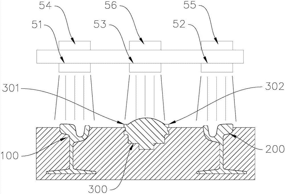 Vehicle and method for detecting geometric parameters of tracks