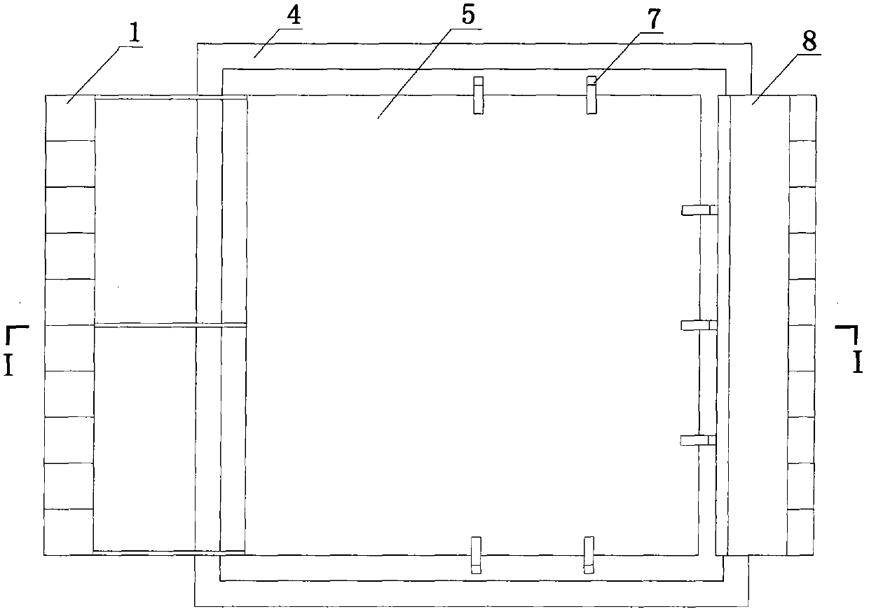 Novel anti-explosion door of vertical air shaft