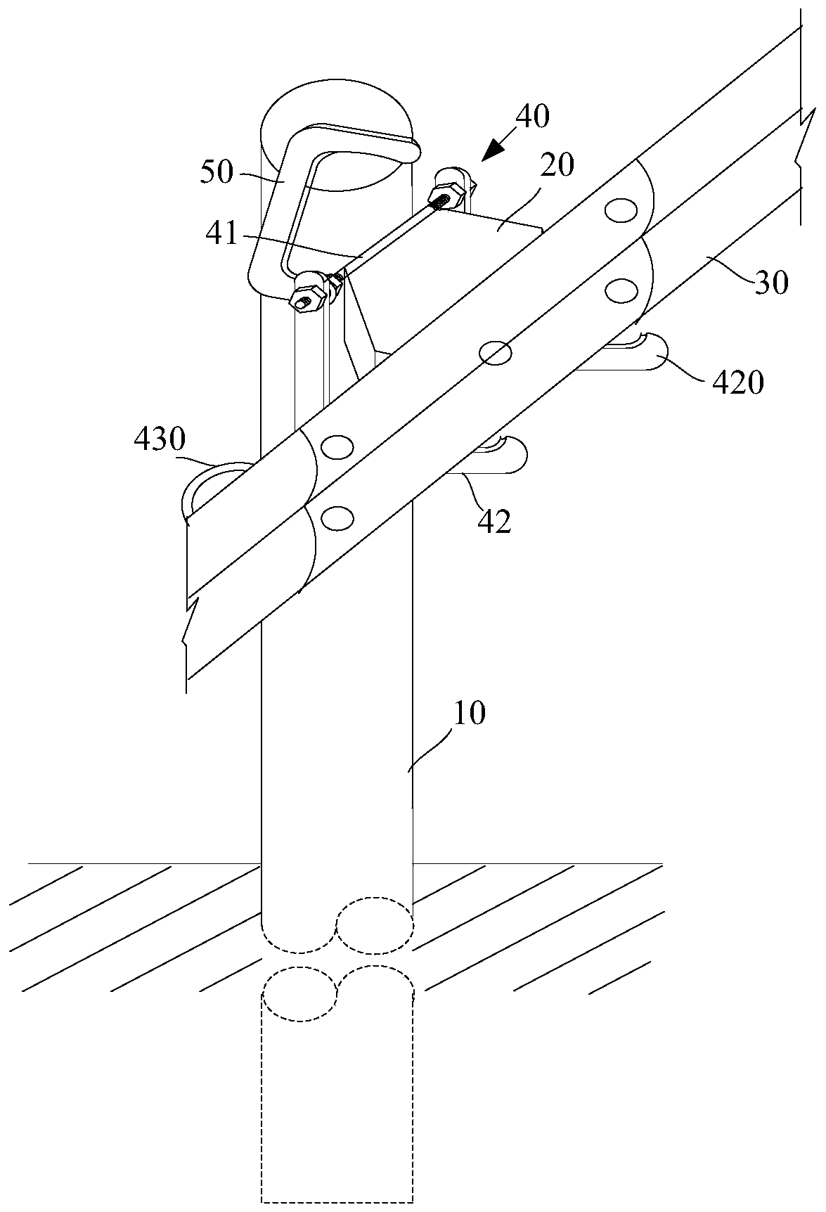 Positioning device for mounting corrugated plate on guardrail vertical column and construction method of positioning device