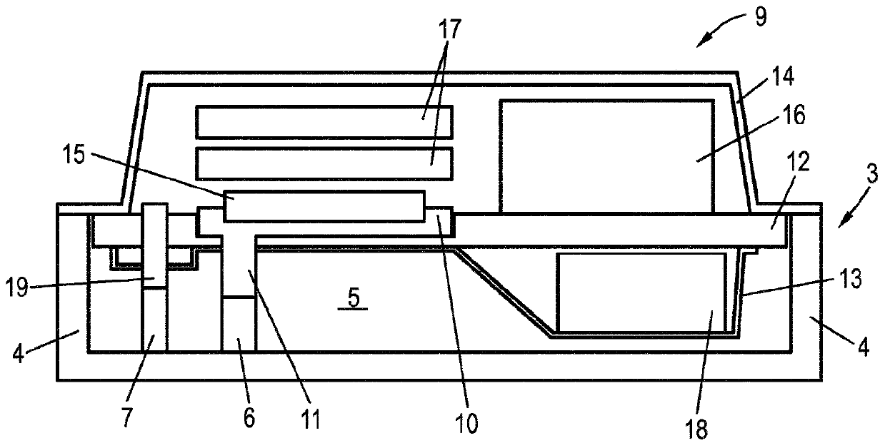 Motor vehicle and power converter device for a motor vehicle