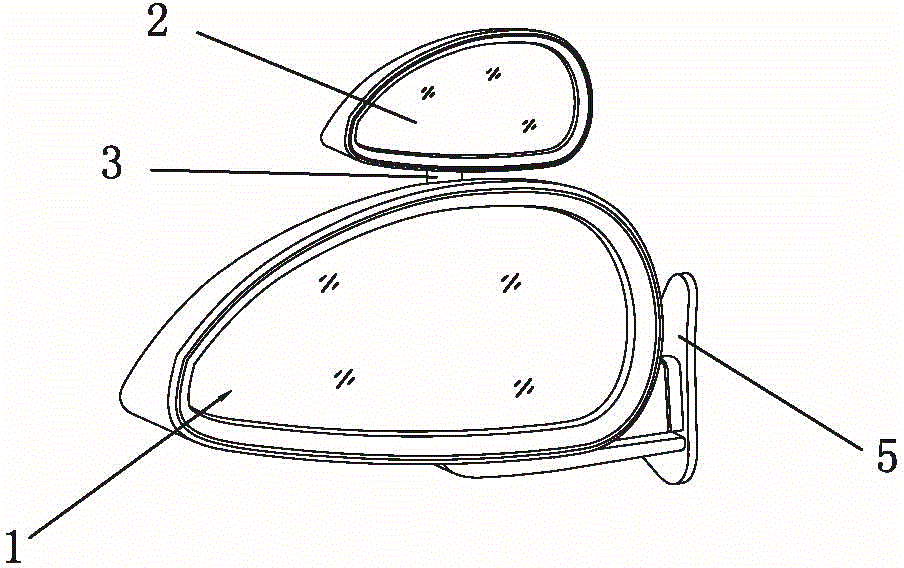 Rearview mirror facilitating observation of second driver