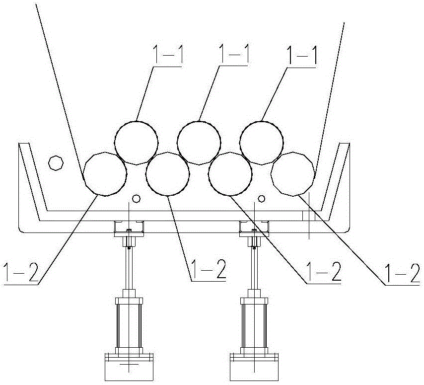 Continuous cold-rolling and steaming dyeing process and equipment of active dyestuff