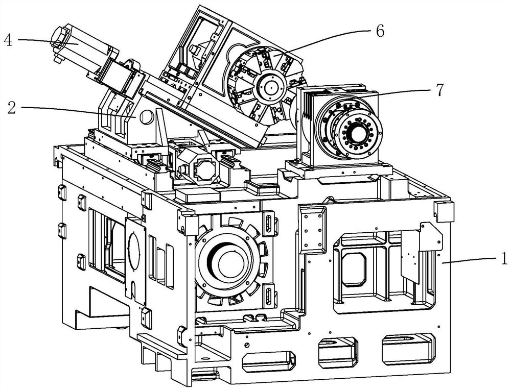 Mounting structure and method for reducing thermal deflection of tool tower crane