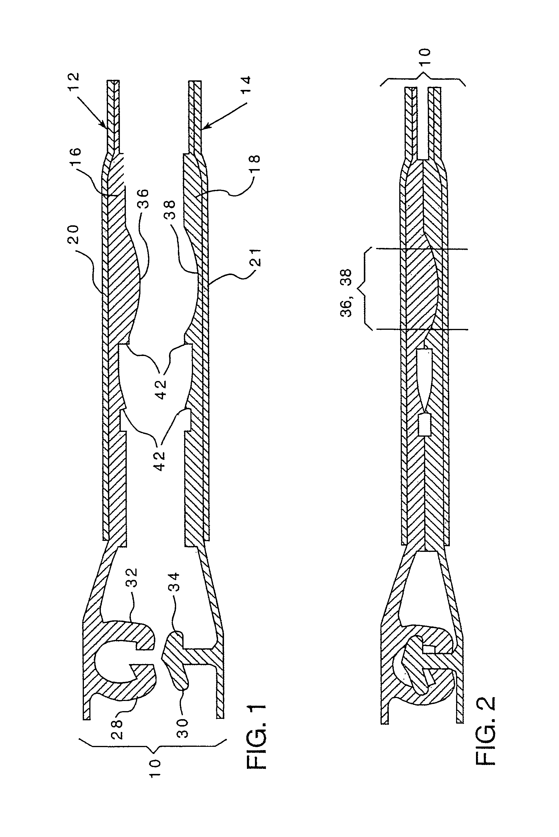 Closure arrangement with tear guide for allowing access to zipper flanges in a package