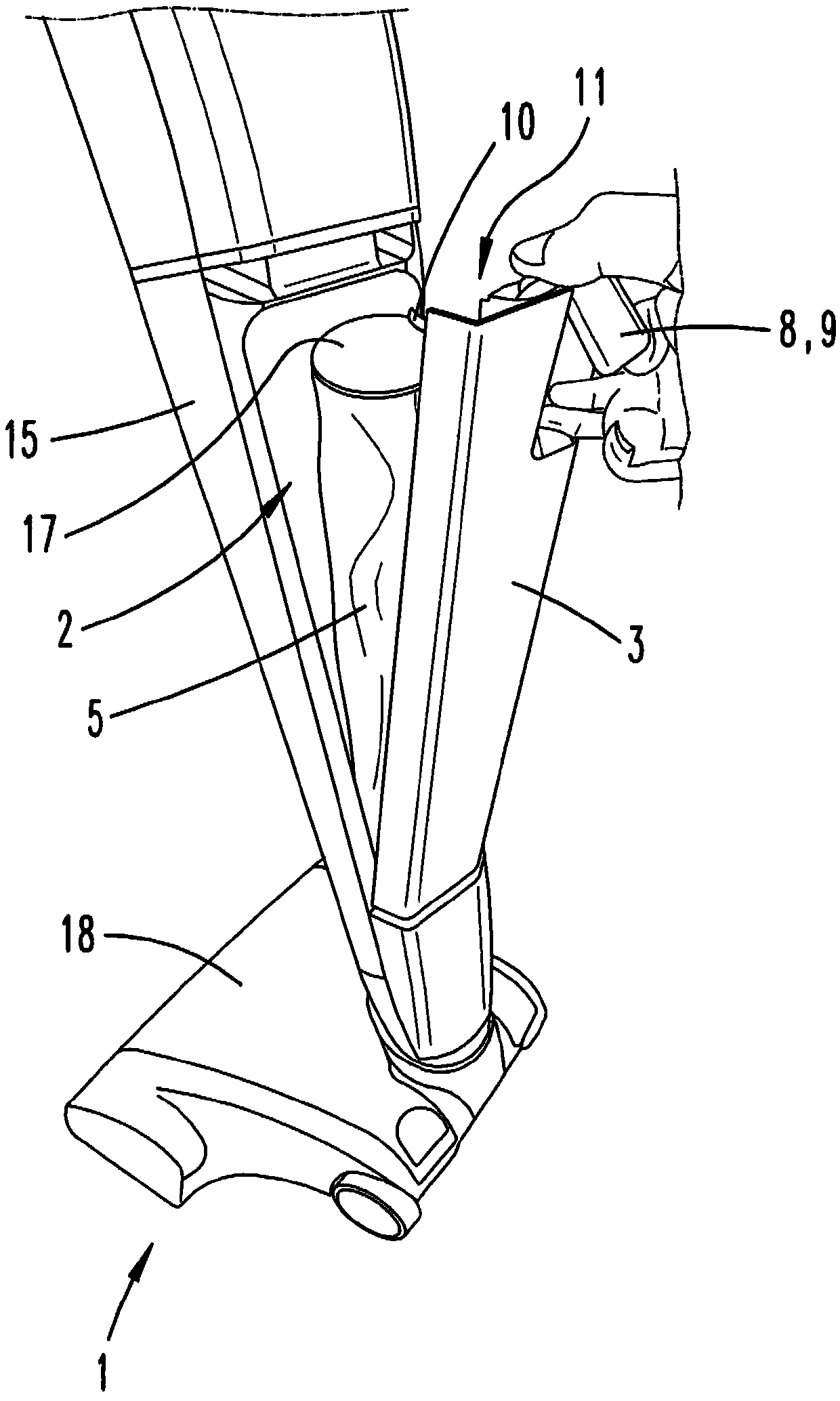 Suction cleaning device with chamber cover closing filter chamber