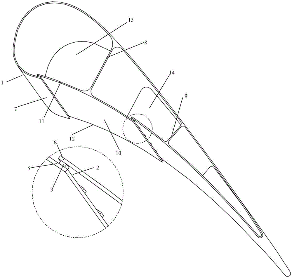 Turbine blade with step gap cooling structure on pressure surface