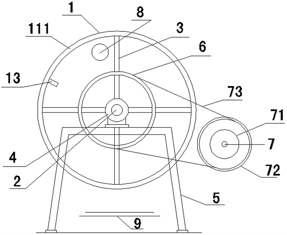 Automatic spreading and airing device for wine making materials