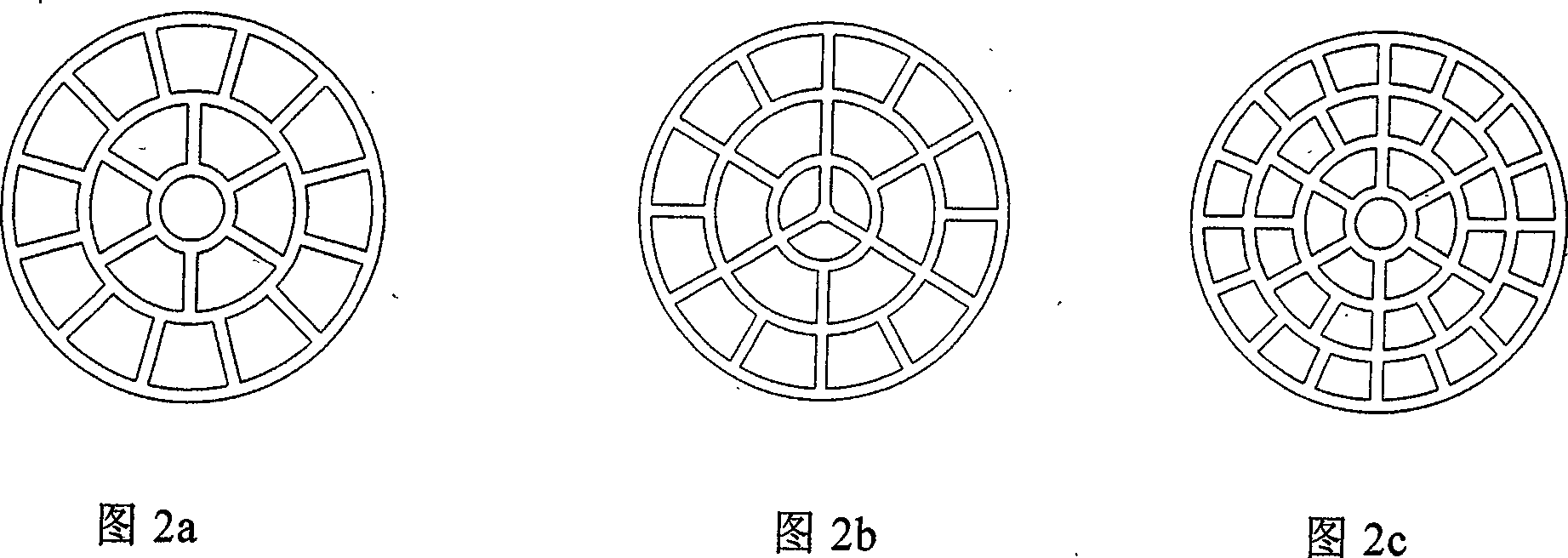 Double-piezoelectric patch deformation reflection mirror with large-amplitude defocusing and astigmation calibration function