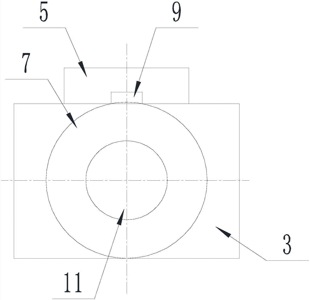 Method of controlling hydraulic valve to be reversed through electric control system