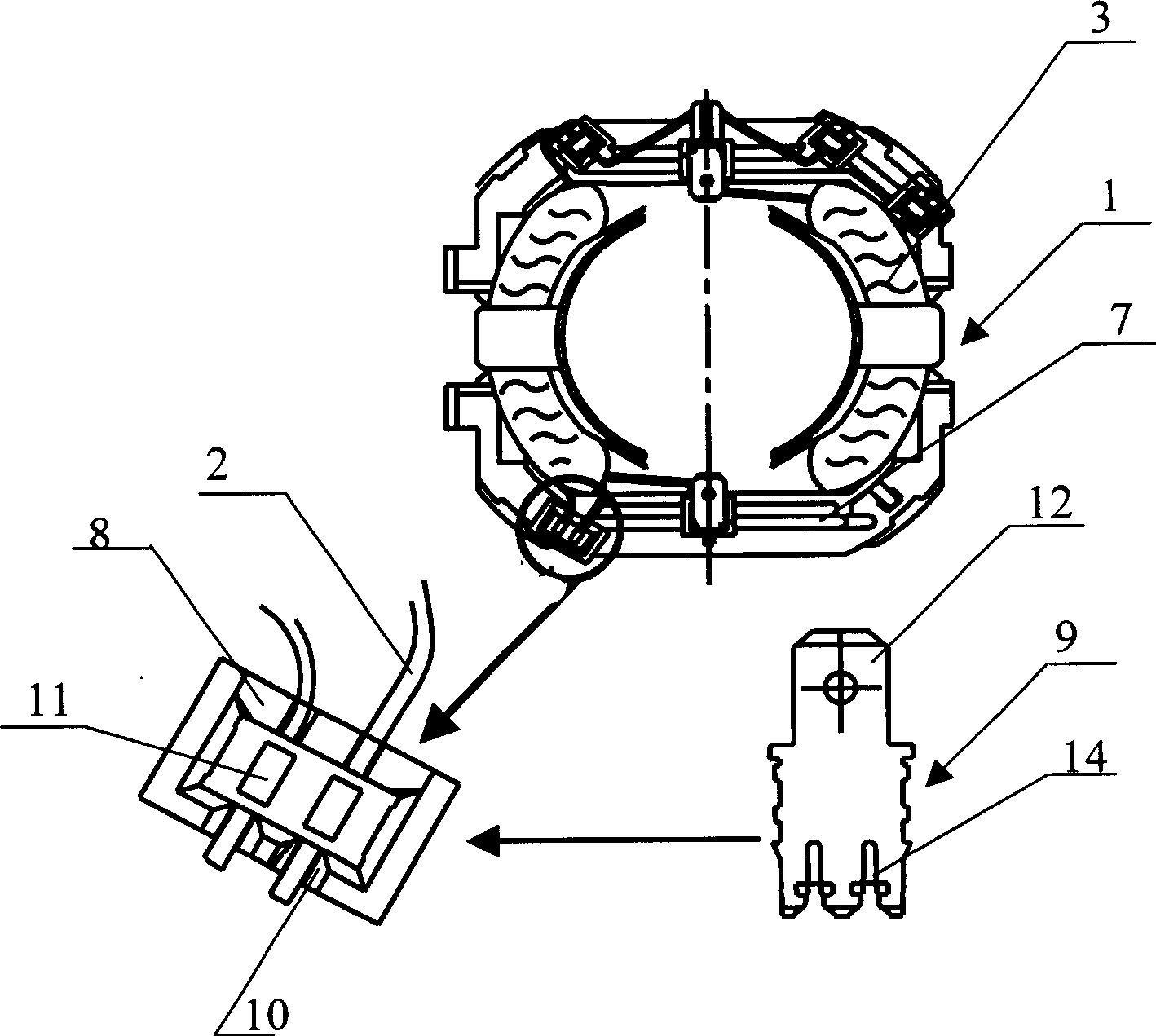 Connection structure between vacuum cleaner motor stator enamelled wire connection end and connection terminal