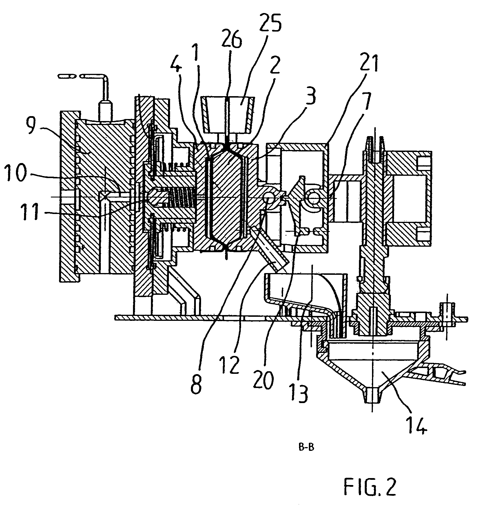 Device for producing beverage by infusion